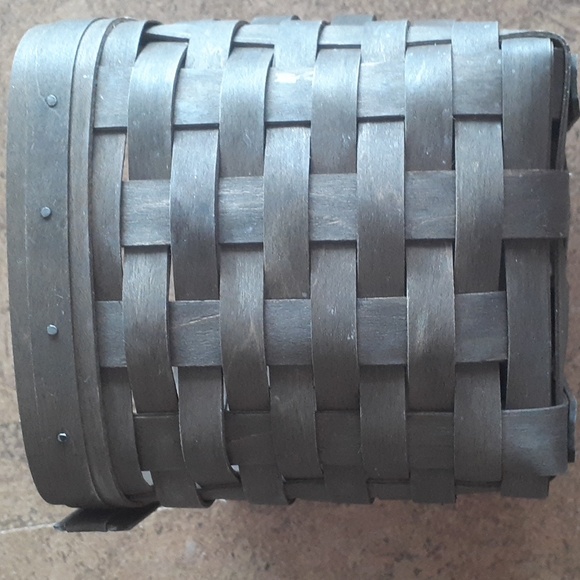 2008 Lonaberger dark brown tall tissue basket. - Picture 8 of 13